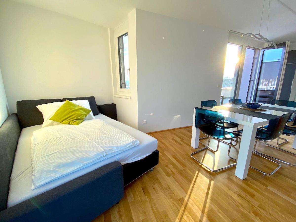 Sonnenwohnen Penthouse Direkt Bei U-Bahn Und Therme Wien Mit Top Anbindung Ins Zentrum Viena Exterior foto