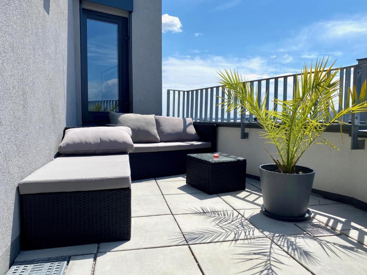 Sonnenwohnen Penthouse Direkt Bei U-Bahn Und Therme Wien Mit Top Anbindung Ins Zentrum Viena Exterior foto