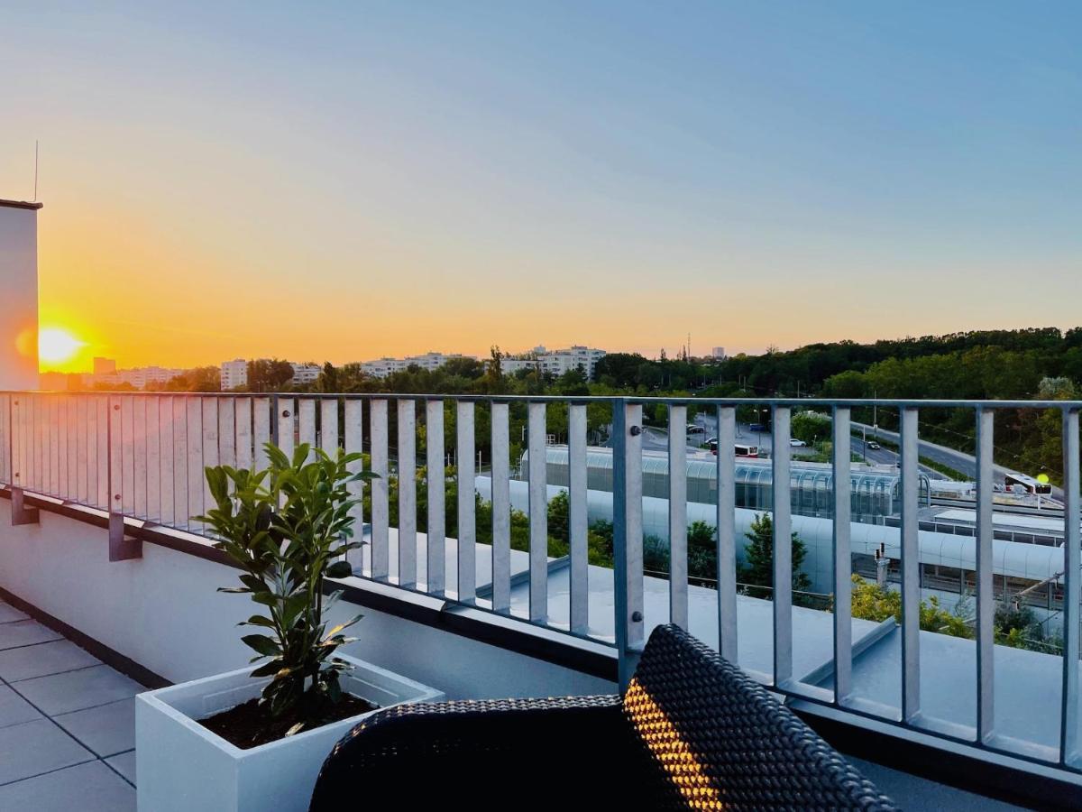 Sonnenwohnen Penthouse Direkt Bei U-Bahn Und Therme Wien Mit Top Anbindung Ins Zentrum Viena Exterior foto